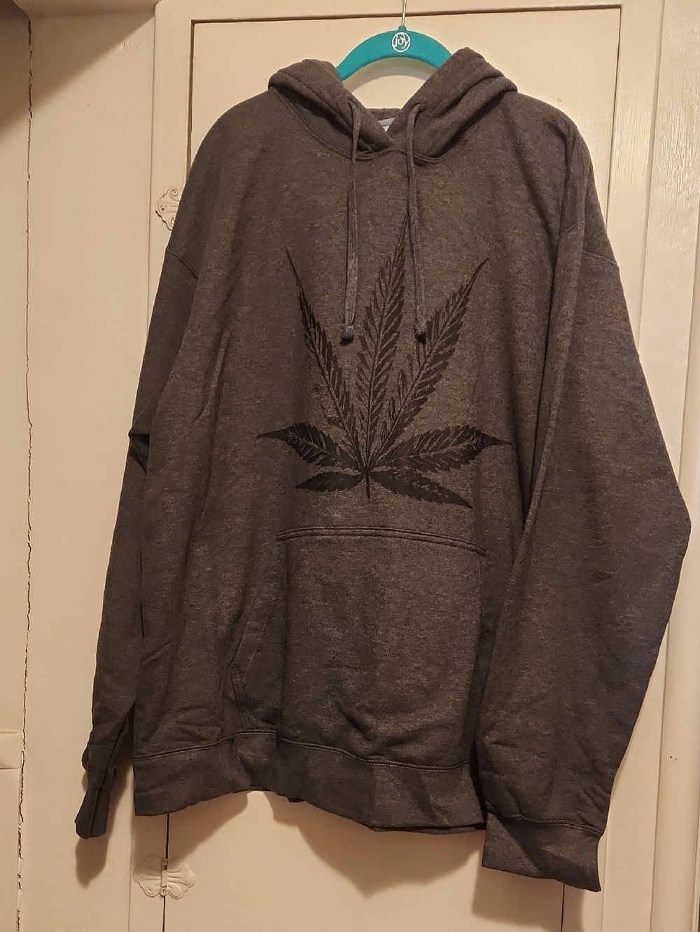 🔥Amazon 420 Men's Dark Gray Hoodie with Leaf Graphic